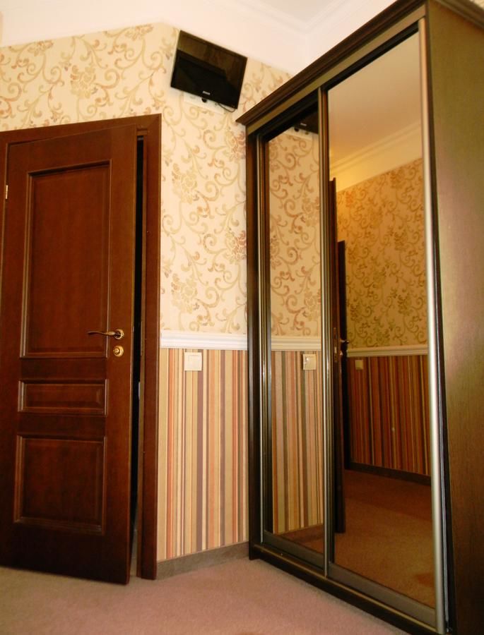 Отель Franz Hotel Ивано-Франковск-6